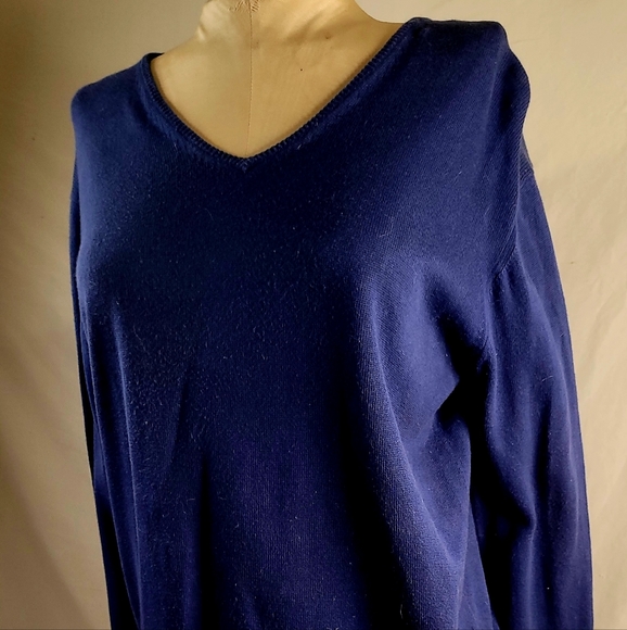 Armani Collezioni Sweaters - Armoni collezioni v-neck sweater